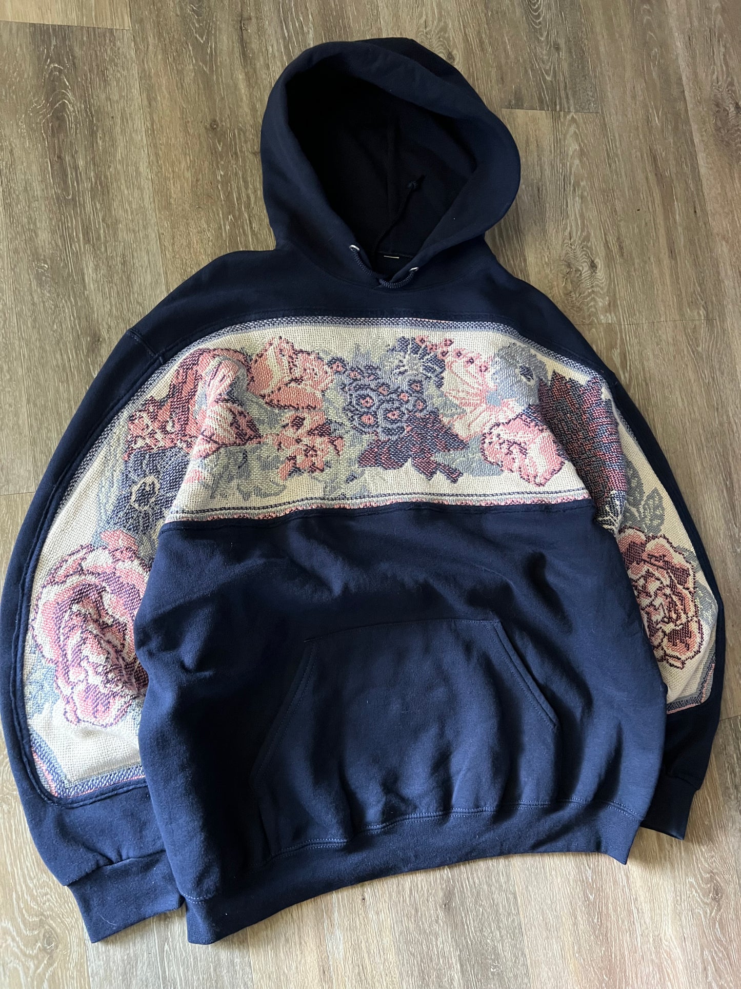 1 of 1 Reworked Flower Wrap Blanket Hoodie Size Large