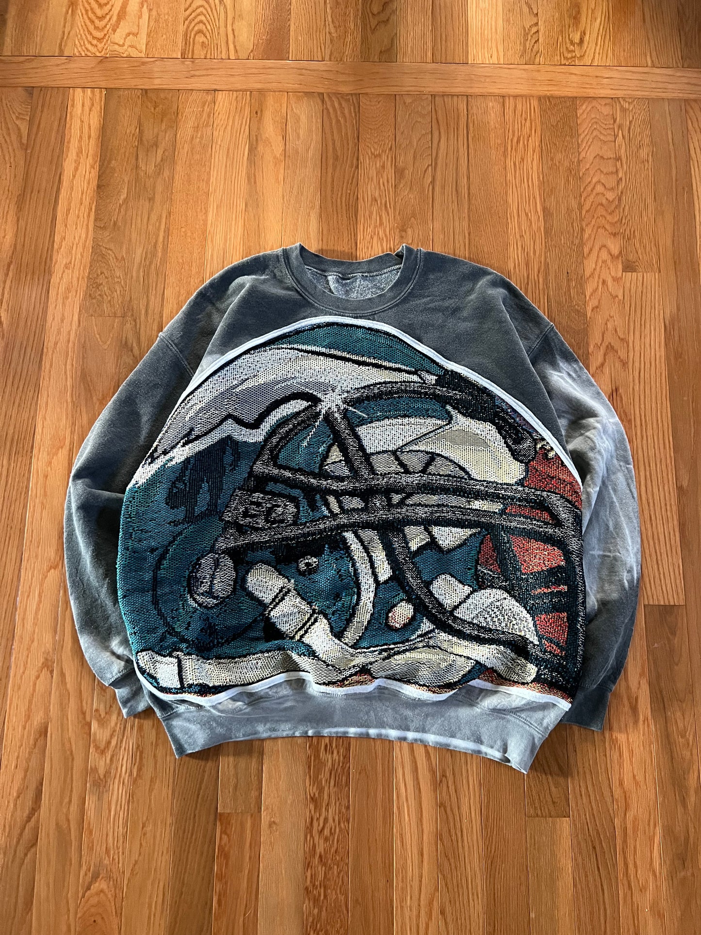 1 of 1 Reworked Eagles Helmet Blanket Crewneck Size XL