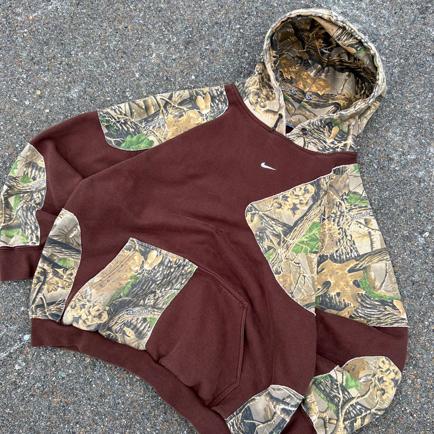 1 of 1 Reworked RealTree Center Swoosh Hoodie Size XL