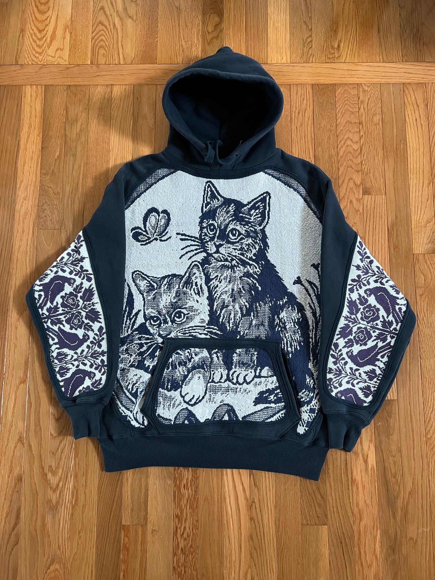 1 of 1 Reworked Garden Kitties Blanket Hoodie Size Large